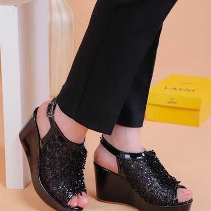 Bross Siyah Renk Taşlı Bayan Sandalet