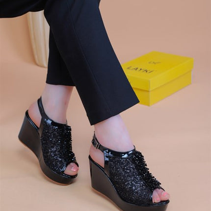 Bross Siyah Renk Taşlı Bayan Sandalet