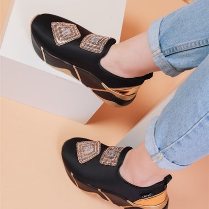 İmmobile Altın Renkli Önü Parlak Taşlı Paraşüt Kumaş Lux Kadın Spor Ayakkabı