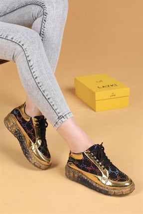 Andrea Taşlı Desenli Şeffaf Taban Siyah Renkli Kadın Sneaker