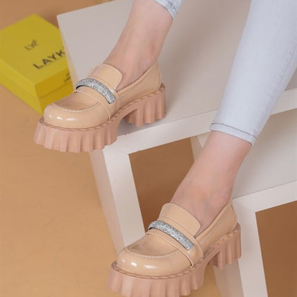 Elegance Bej Renk Taşlı Rugan Ayakkabı