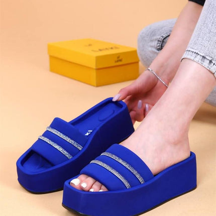 Olga Bej Renkli Yüksek Taban Taşlı Detaylı Lüx Terlik