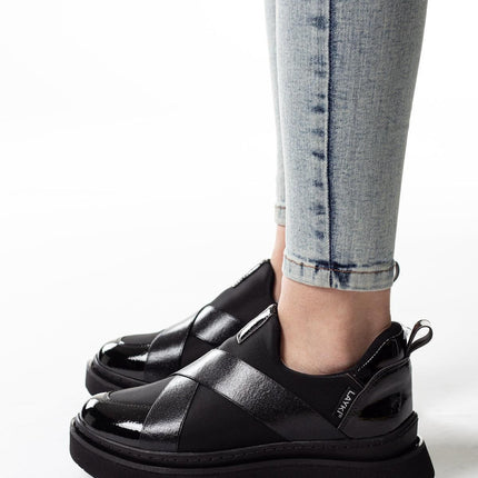 Nesica Siyah Renkli Cilt Deri Lastikli Paraşüt kumaş Yürüyüş Ayakkabı