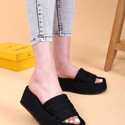 Olga Bej Renkli Yüksek Taban Taşlı Detaylı Lüx Terlik