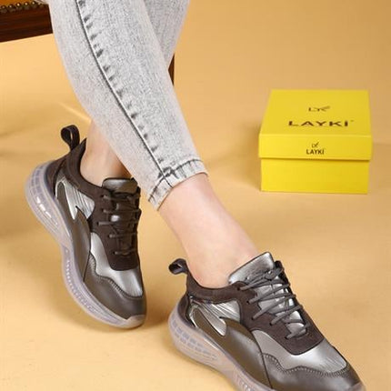 Miora Gri Renkli Şeffaf Tabanlı Paraşüt Kumaşlı Kışlık Kadın Yürüyüş Ayakkabısı