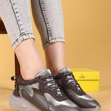 Miora Gri Renkli Şeffaf Tabanlı Paraşüt Kumaşlı Kışlık Kadın Yürüyüş Ayakkabısı