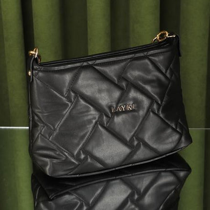 Cesato Siyah Renkli Fermuarlı 3 Bölmeli Yumuşak Deri Kadın El Çantası