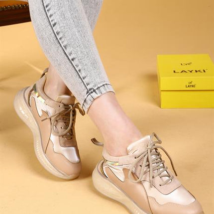 Miora Bej Renkli Şeffaf Tabanlı Paraşüt Kumaşlı Kışlık Kadın Yürüyüş Ayakkabısı