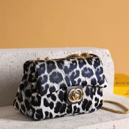 Pera Mavi Renkli Desenli Bölmeli Askılı Çanta