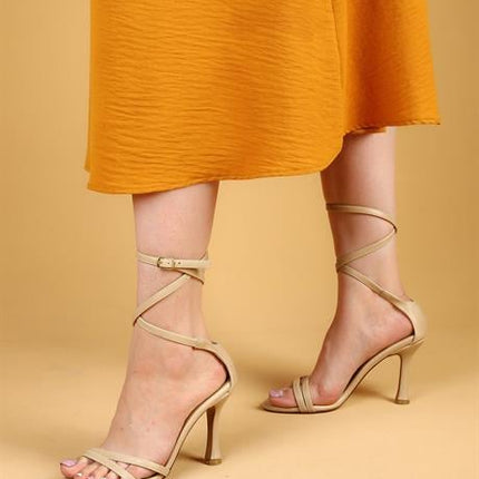 Stellar Bej Renkli Bağlamalı Yüksek Topuklu Ayakkabı