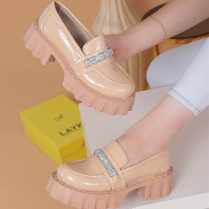 Elegance Bej Renk Taşlı Rugan Ayakkabı