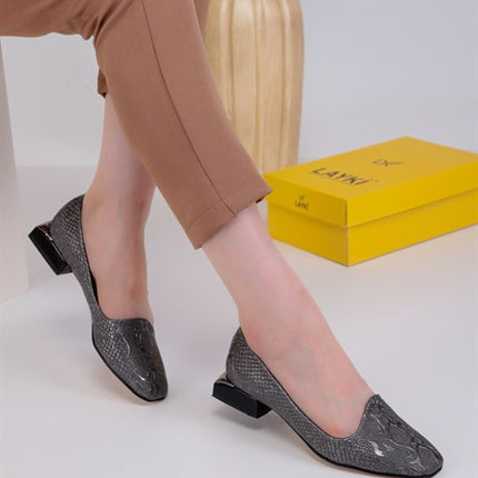 Alves Platin Renkli Desenli Lux Kısa Topuklu Ayakkabı