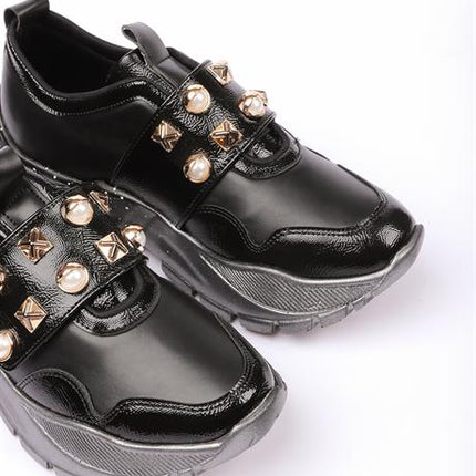 Corkas Siyah Renkli Taşlı Platin Renkli Tabanlı Kadın Spor Yürüyüş Ayakkabısı