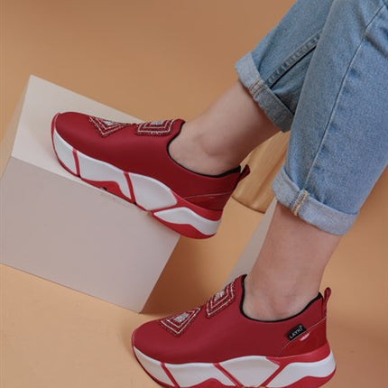 İmmobile Kırmızı Renkli Önü Parlak Taşlı Paraşüt Kumaş Lux Kadın Spor Ayakkabı