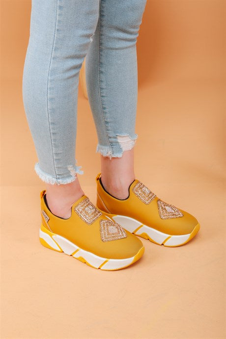 İmmobile Sarı Renkli Önü Parlak Taşlı Paraşüt Kumaş Lux Kadın Spor Ayakkabı