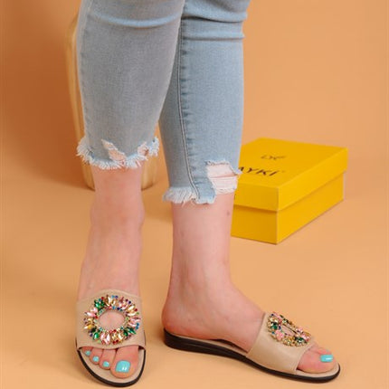 Lemis Bej Renk Taşlı Terlik