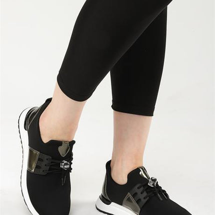 Mista Siyah Platin Renkli Streç Deri Günlük Kullanım Rahat Yürüyüş Kadın Spor Ayakakbı